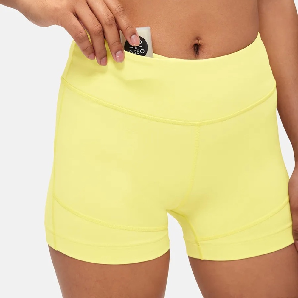 Outdoor voices move free 3.5 short in gecko size small
